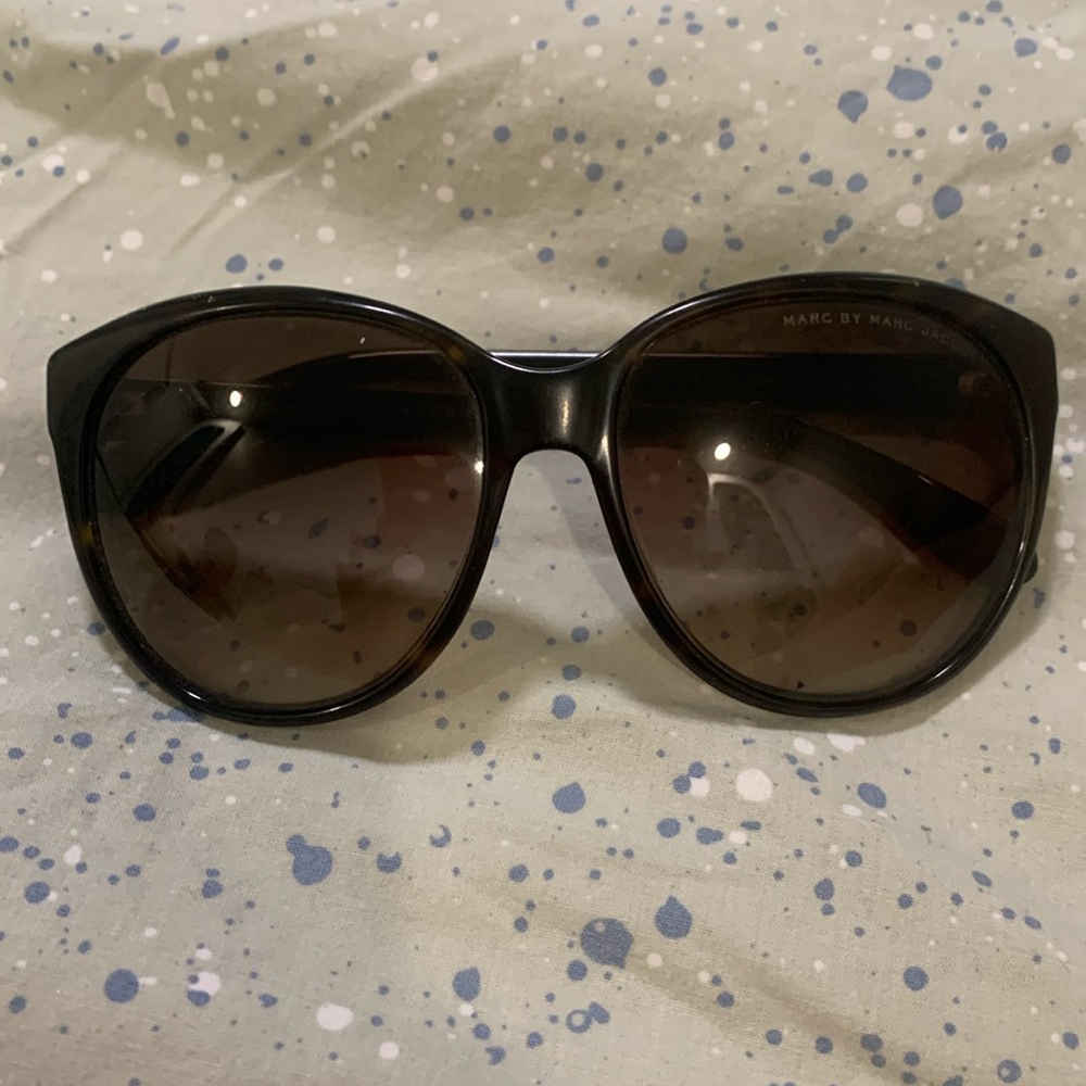 Marc by Marc Jacob’s sunglasses. Round. Tortoise shell. Used but in good shape